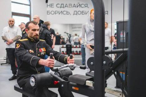 Государство уделяет большое внимание спорту для людей с инвалидностью, реабилитации и адаптации ветеранов и участников СВО