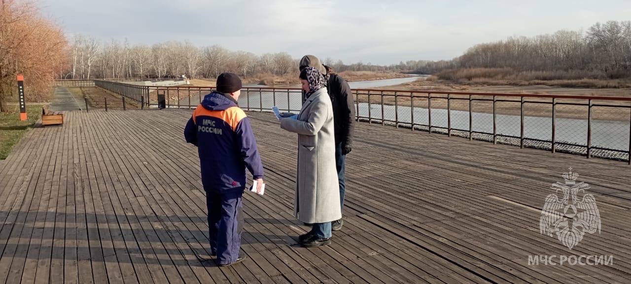 Патруль безопасности: оренбуржцам напомнили о мерах предосторожности у воды Патруль безопасности: оренбуржцам напомнили о мерах предосторожности у воды