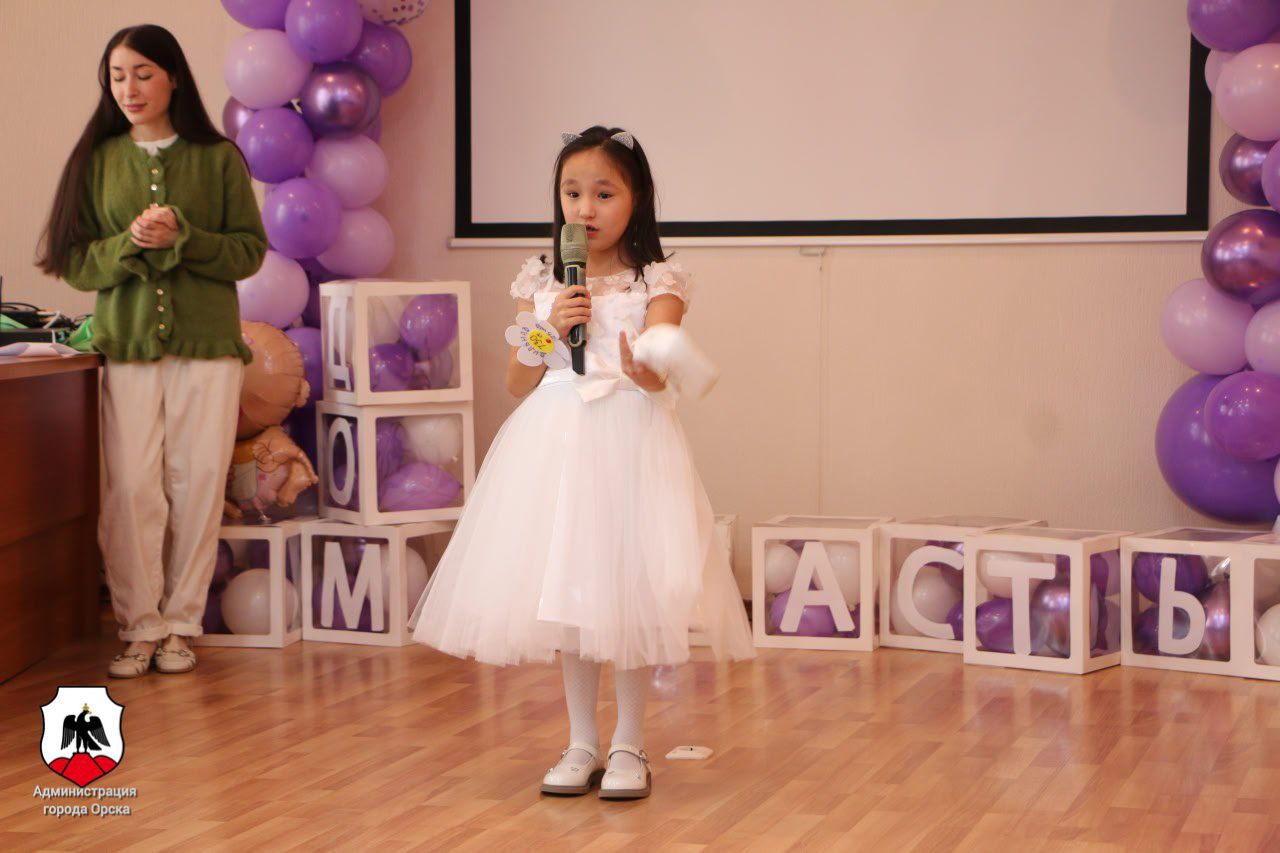 В Орском перинатальном центре организовали душевный праздник для тех, кто поторопился родиться В Орском перинатальном центре организовали душевный праздник для тех, кто поторопился родиться