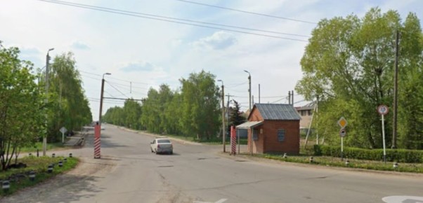 Опасный путь в школу: Пешеходный переход на улице Ростошинской в Оренбурге в этом году можно не ждать