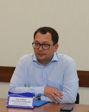 «ОТКРЫТЫЙ ДИАЛОГ». Генеральный директор Росводоканала Оренбурга Алексей Мостовой в прямом эфире ответит на вопросы жителей города Оренбурга и пригородных посёлков, связанные с деятельностью водоканала и с обслуживанием...