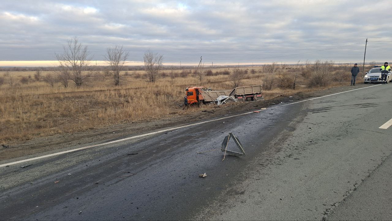 В Новоорском районе сотрудники полиции устанавливают обстоятельства ДТП, в котором погиб житель Орска В Новоорском районе сотрудники полиции устанавливают обстоятельства ДТП, в котором погиб житель Орска