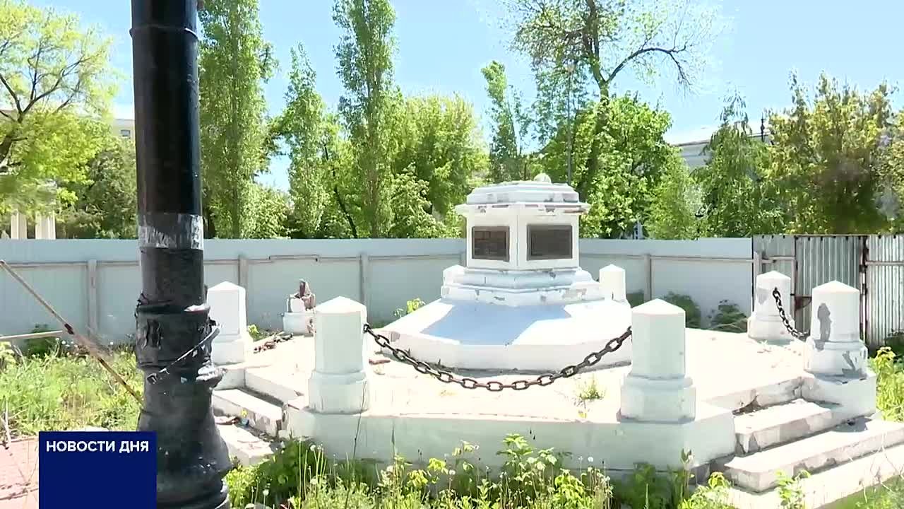 В ОРЕНБУРГЕ ПАМЯТНИК ЛЕНИНУ ВЕРНУЛИ НА МЕСТО