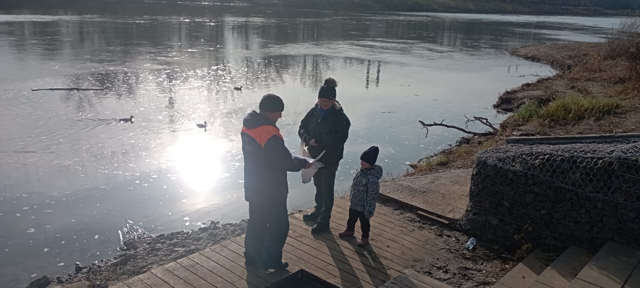 Если лёд хрустит под ногами - уже поздно