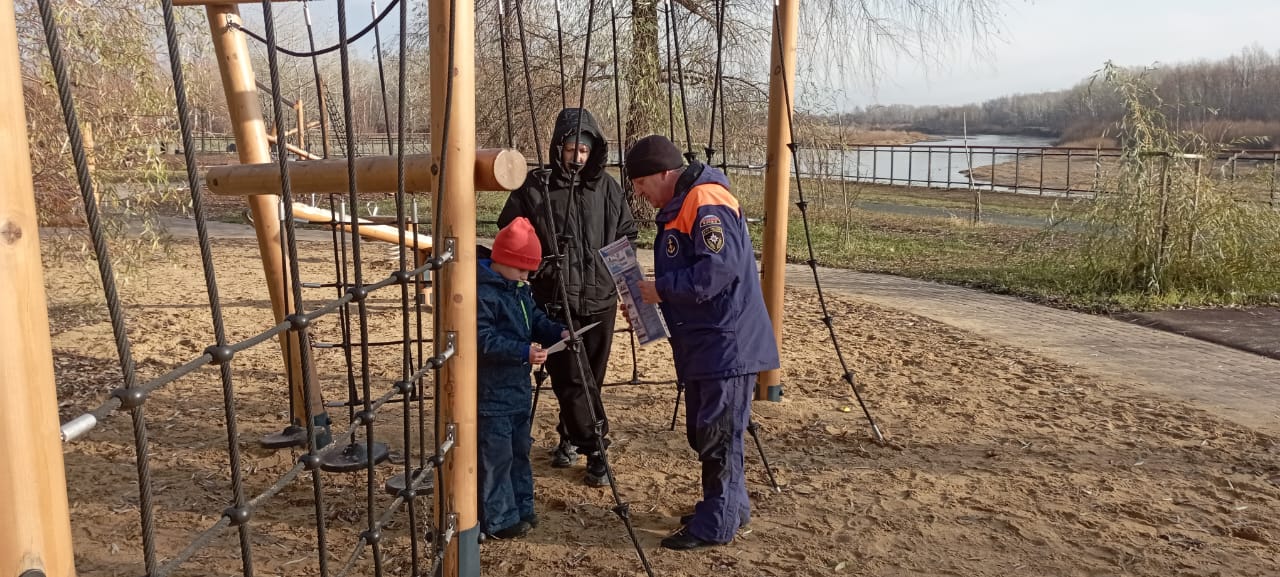 Если лёд хрустит под ногами - уже поздно Если лёд хрустит под ногами - уже поздно