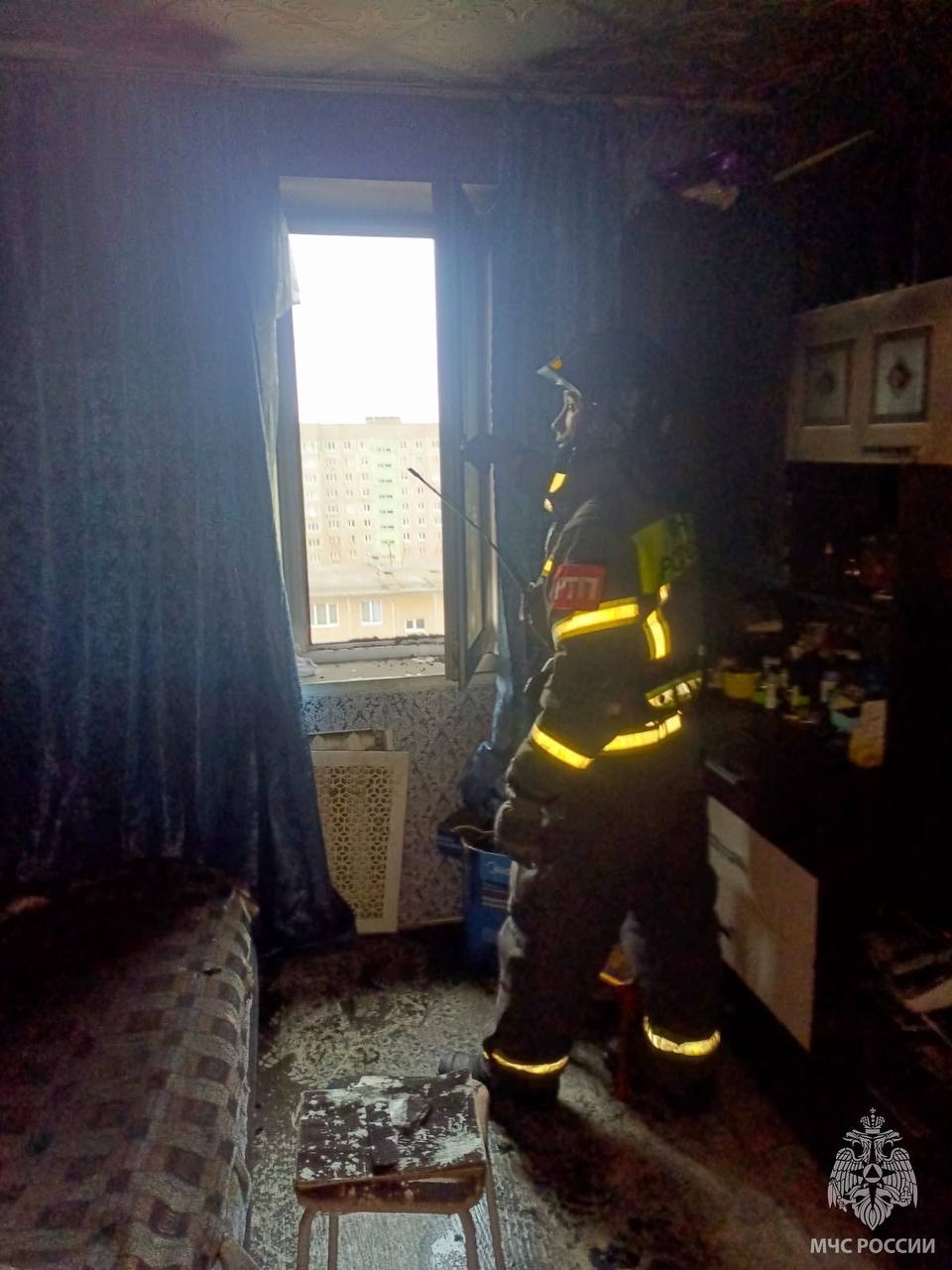 В Орске на пожаре спасли трех человек В Орске на пожаре спасли трех человек