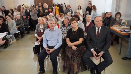 В Оренбурге открылась выставка «Женщина - гордость Оренбурга»