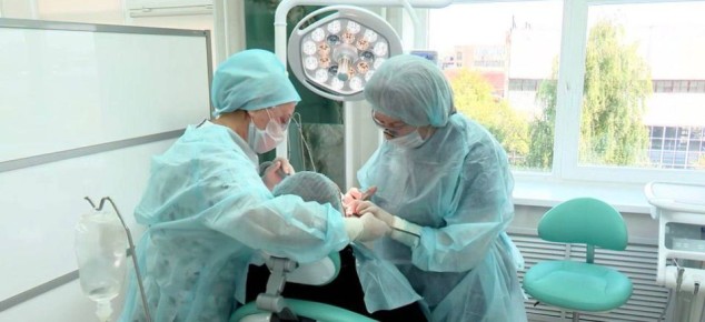 Участникам СВО в Оренбуржье доступно льготное протезирование зубов