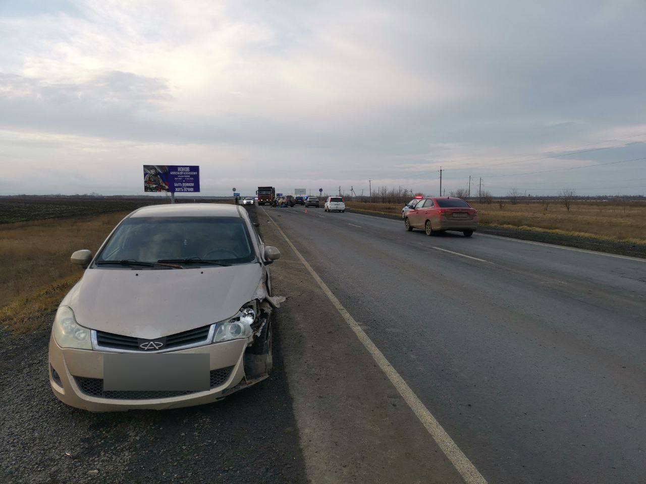 3 автомобиля столкнулись, два человека погибли: На трассе под Оренбургом произошло ДТП 3 автомобиля столкнулись, два человека погибли: На трассе под Оренбургом произошло ДТП