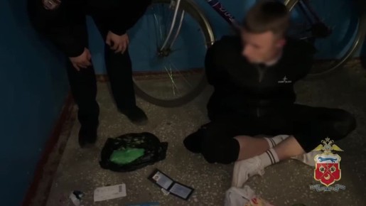 — Как ты сюда приехал? — На такси