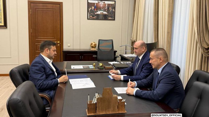 Общежитие и коворкинг*: будущее оренбургской «лётки» обсудили в Москве