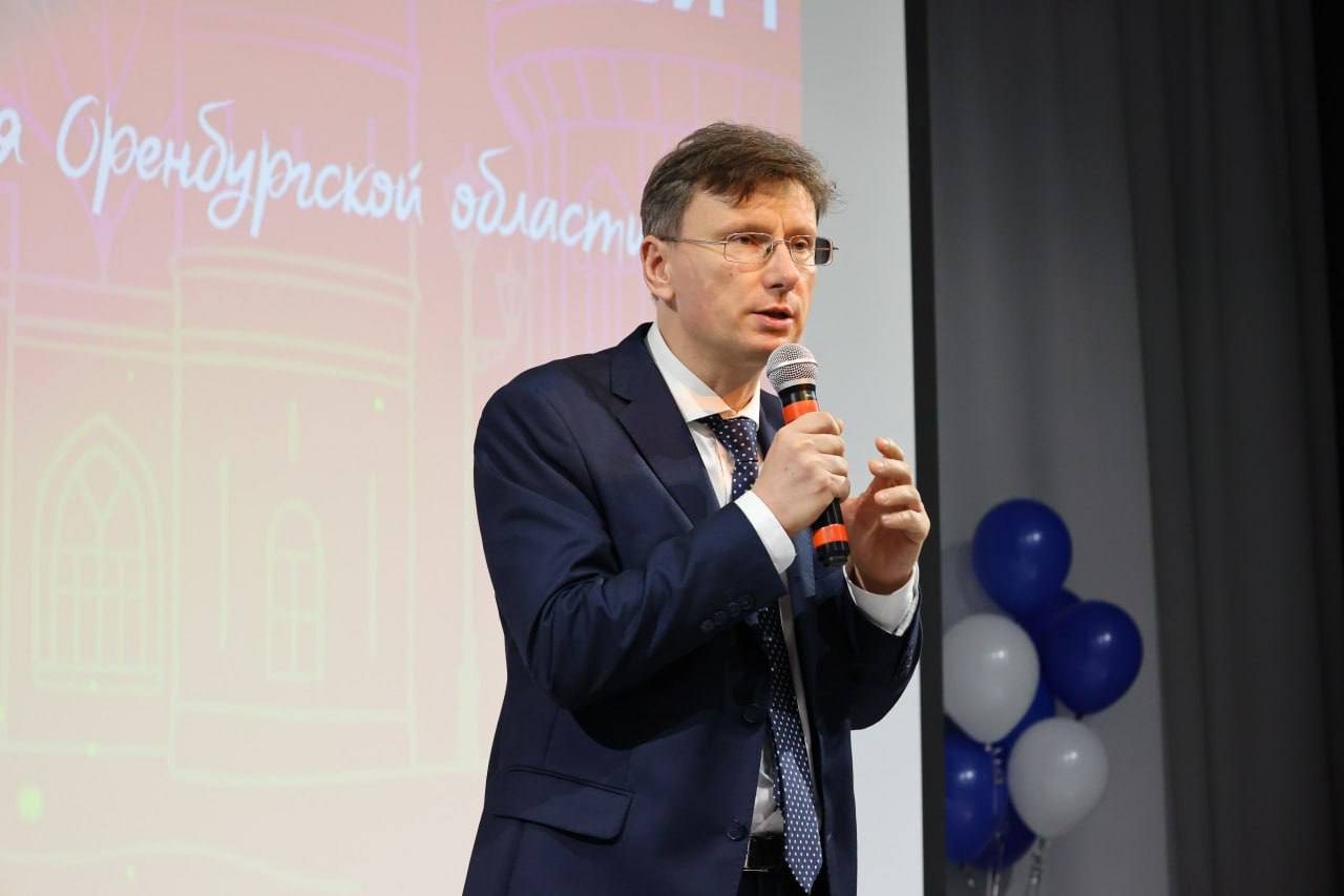 В Оренбуржье впервые прошел региональный форум «Степной код воспитания» В Оренбуржье впервые прошел региональный форум «Степной код воспитания»