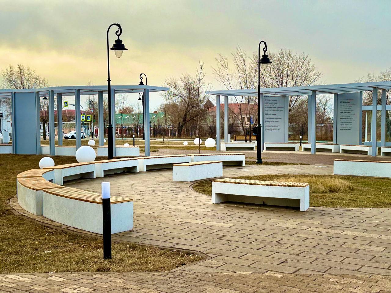 В Орске закончили ремонт сквера Пушкина