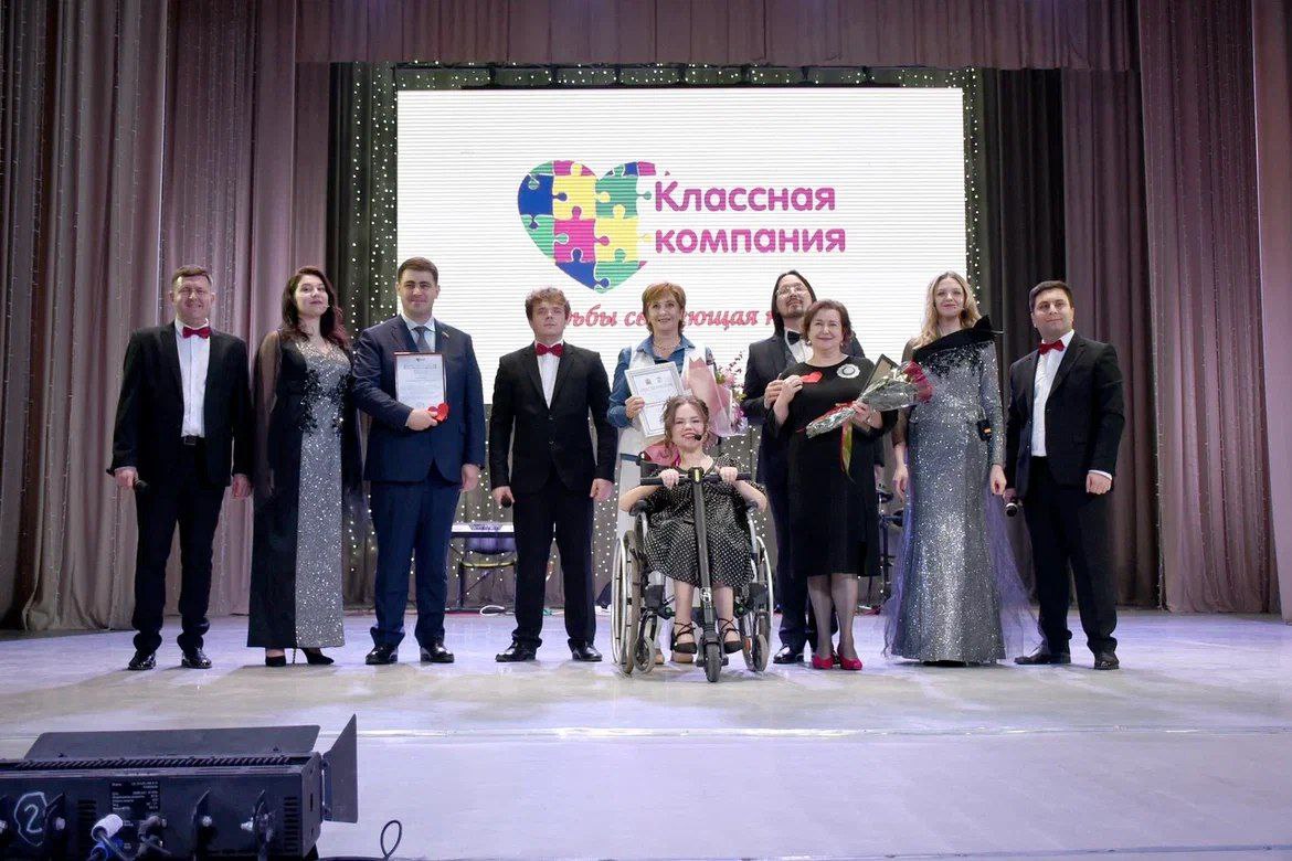 Три десятилетия на сцене: «Классная компания» из Оренбурга отметила юбилей! Три десятилетия на сцене: «Классная компания» из Оренбурга отметила юбилей!