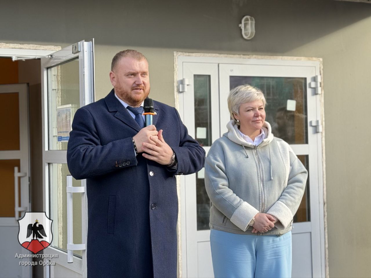 Участник СВО и еще 20 сирот Орска обрели собственное жилье
