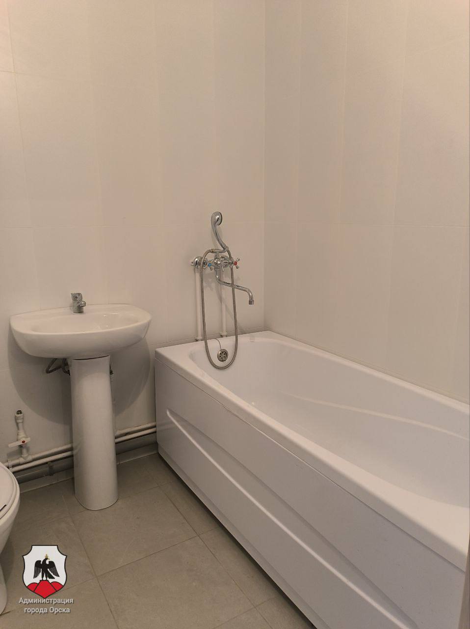 В Орске участник СВО и еще 20 сирот обрели собственное жилье В Орске участник СВО и еще 20 сирот обрели собственное жилье