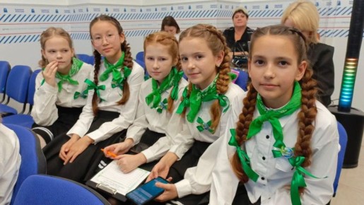 «ЭкоДвиж2025»: полсотни юных экоактивистов Оренбурга впервые объединились на городском слете