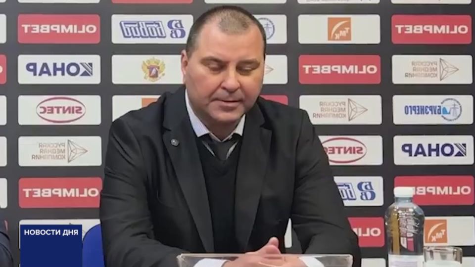 ХОККЕИСТЫ ИЗ ОРСКА ПРОИГРАЛИ ЧЕЛЯБИНСКИМ СПОРТСМЕНАМ