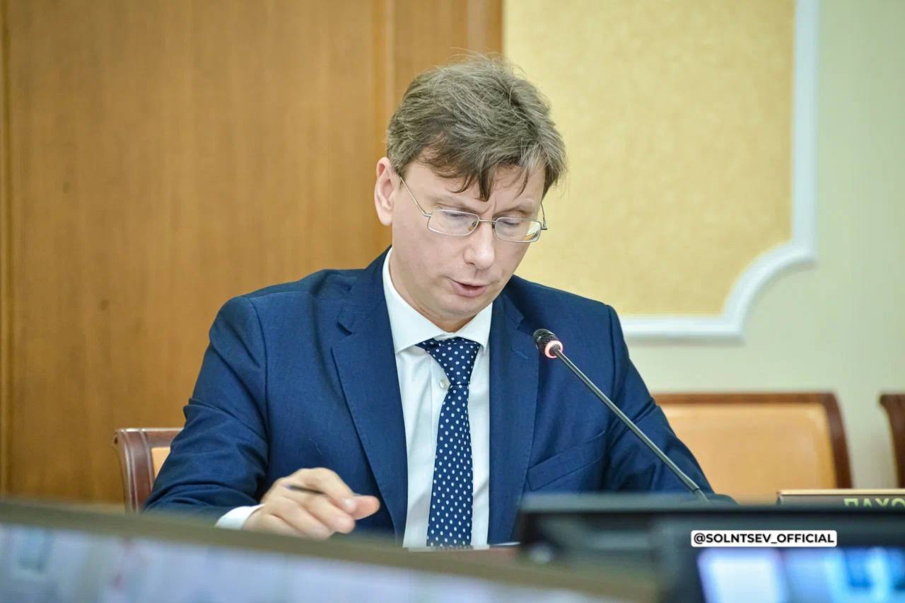 Евгений Солнцев: Еженедельные заседания Правительства – возможность не только утвердить нормативные акты, но и поднять все волнующие вопросы Евгений Солнцев: Еженедельные заседания Правительства – возможность не только утвердить нормативные акты, но и поднять все волнующие вопросы