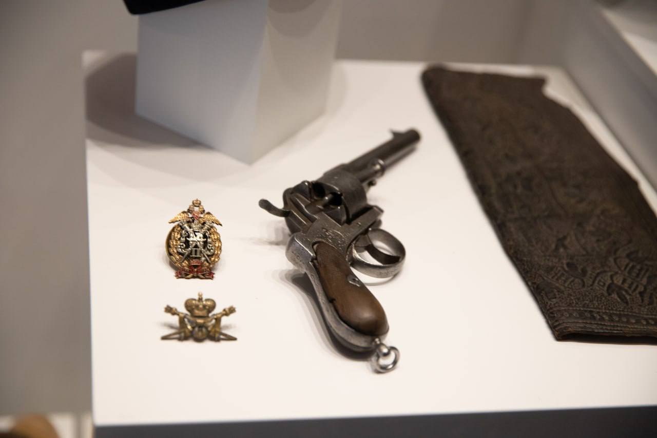 В Оренбургском губернаторском музее открылась новая выставка «Урал – казачий рубеж» В Оренбургском губернаторском музее открылась новая выставка «Урал – казачий рубеж»