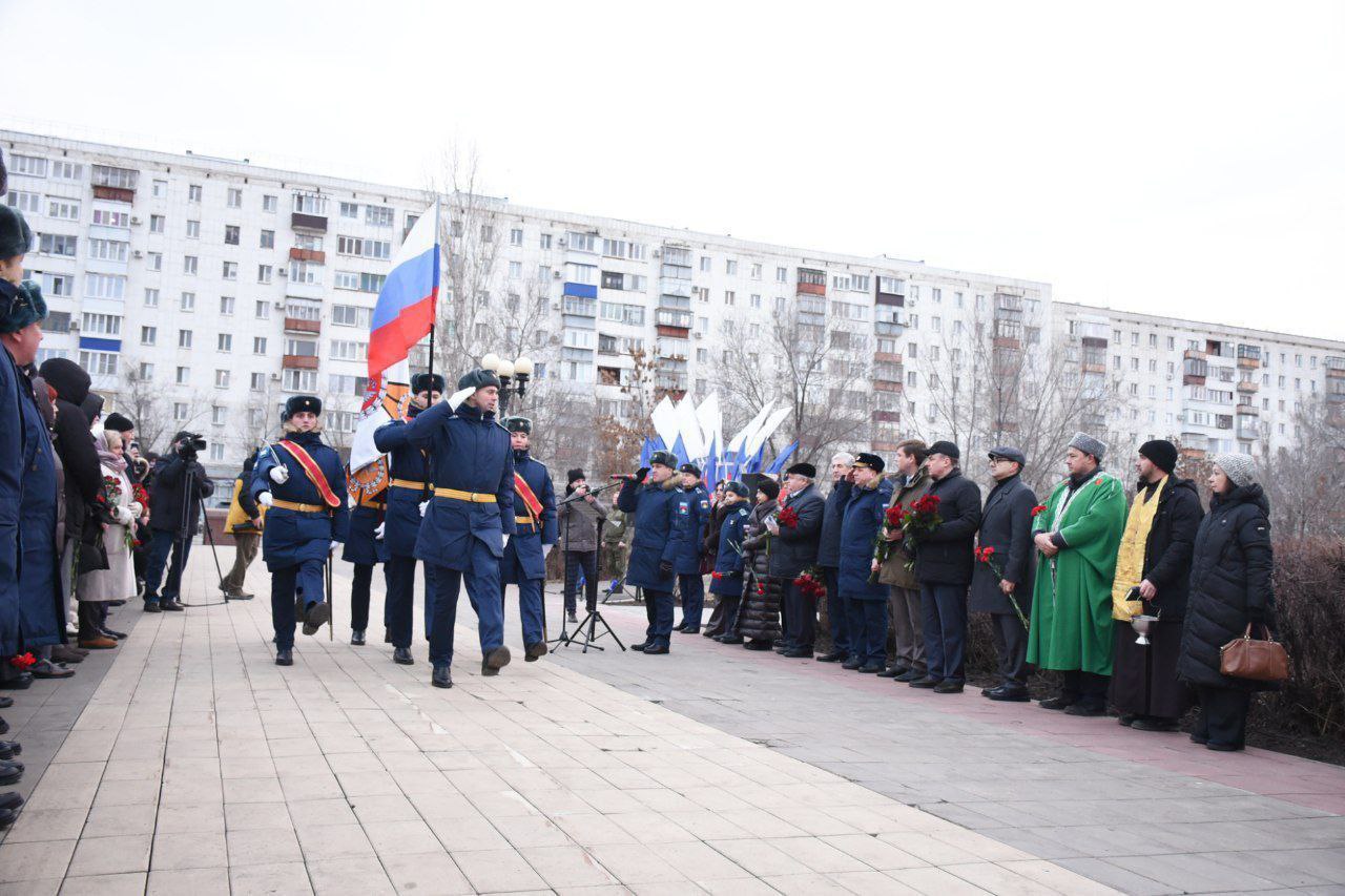 В Оренбурге открыли мемориал экипажам 117-го военно-транспортного авиационного полка