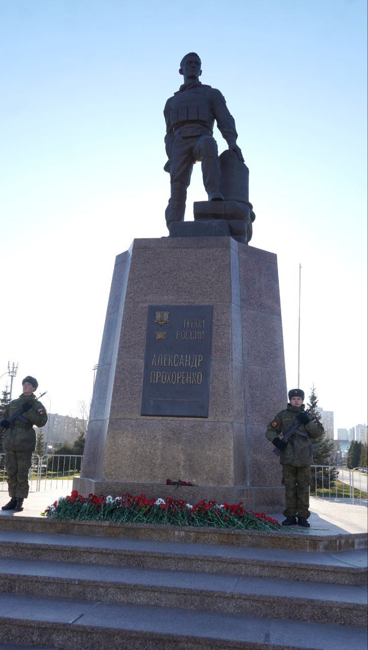 Оренбург вспоминает Героев Отечества Оренбург вспоминает Героев Отечества