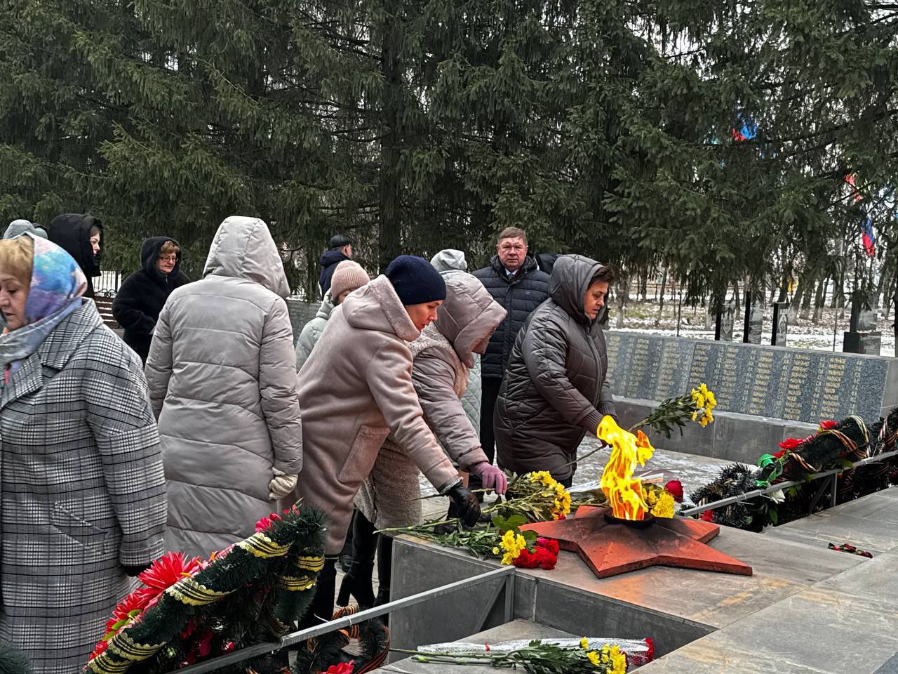 9 декабря, в День Героев Отечества, в Оренбуржье прошли торжественные мероприятия 9 декабря, в День Героев Отечества, в Оренбуржье прошли торжественные мероприятия