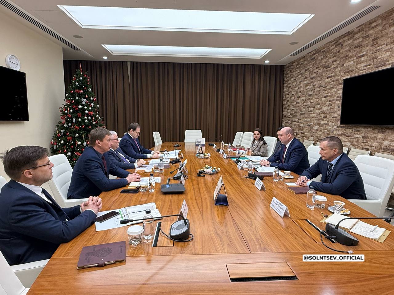 Евгений Солнцев: Обсудили дальнейшее сотрудничество с компанией «Интер РАО – Управление электрогенерацией» Евгений Солнцев: Обсудили дальнейшее сотрудничество с компанией «Интер РАО – Управление электрогенерацией»