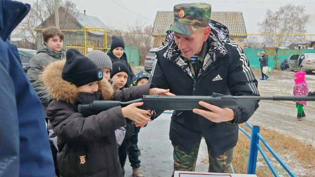 В Новоказачьем прошел замечательный праздник, посвященный Героям Отечества В Новоказачьем прошел замечательный праздник, посвященный Героям Отечества