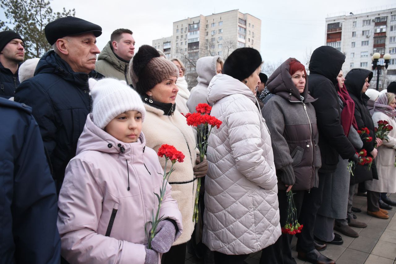 В Оренбурге открыли мемориал экипажам 117-го военно-транспортного авиационного полка В Оренбурге открыли мемориал экипажам 117-го военно-транспортного авиационного полка
