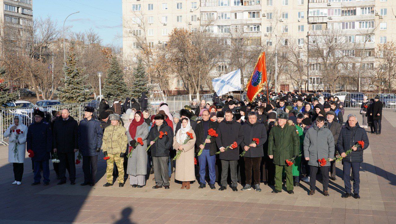 Оренбург вспоминает Героев Отечества Оренбург вспоминает Героев Отечества