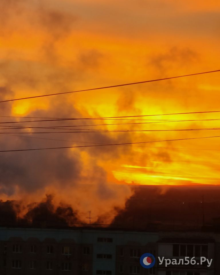 Морозный рассвет в Оренбурге Морозный рассвет в Оренбурге