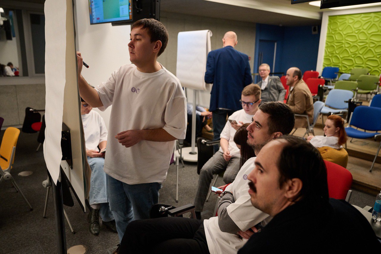 Оренбургские педагоги победили в конкурсе Яндекса и прошли обучение по ИИ в офисе компании Оренбургские педагоги победили в конкурсе Яндекса и прошли обучение по ИИ в офисе компании