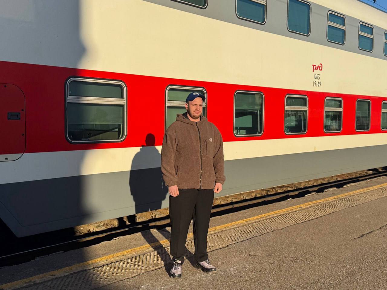 Участники гуманитарной миссии «Единой России» из Оренбургской области добровольцами ездят восстанавливать Курскую область Участники гуманитарной миссии «Единой России» из Оренбургской области добровольцами ездят восстанавливать Курскую область