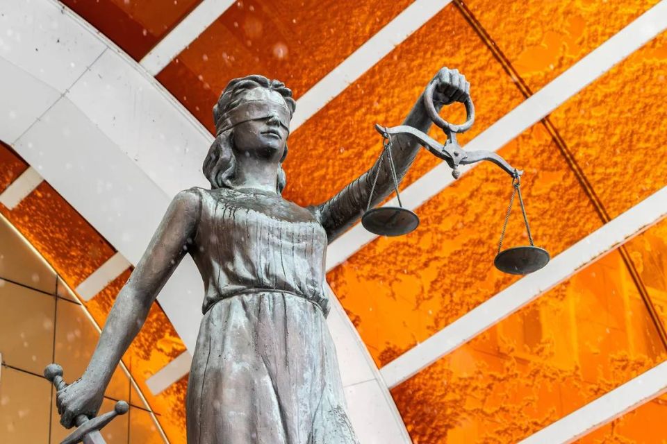 В Оренбуржье экс-сотруднице сельскохозяйственного кооператива не смягчили приговор по делу о хищении 18 млн рублей