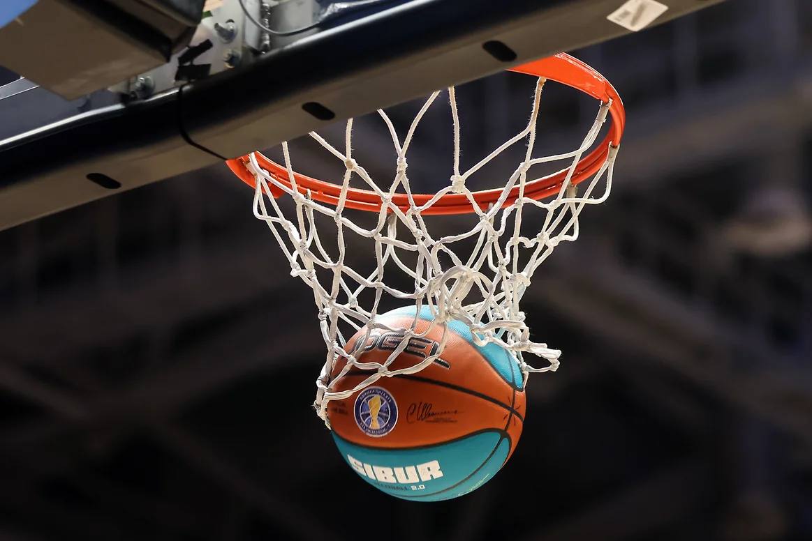 Баскетболистки «Надежды» разгромили «Самару» в матче премьер-лиги