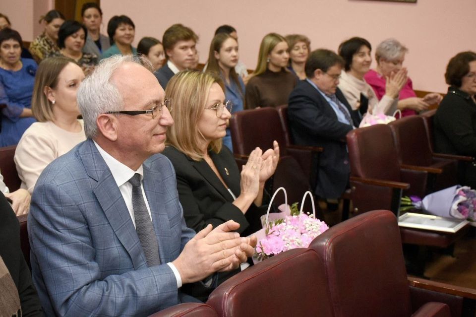 ������� ����� �������� �6 ��������� �������� 40-������ ������