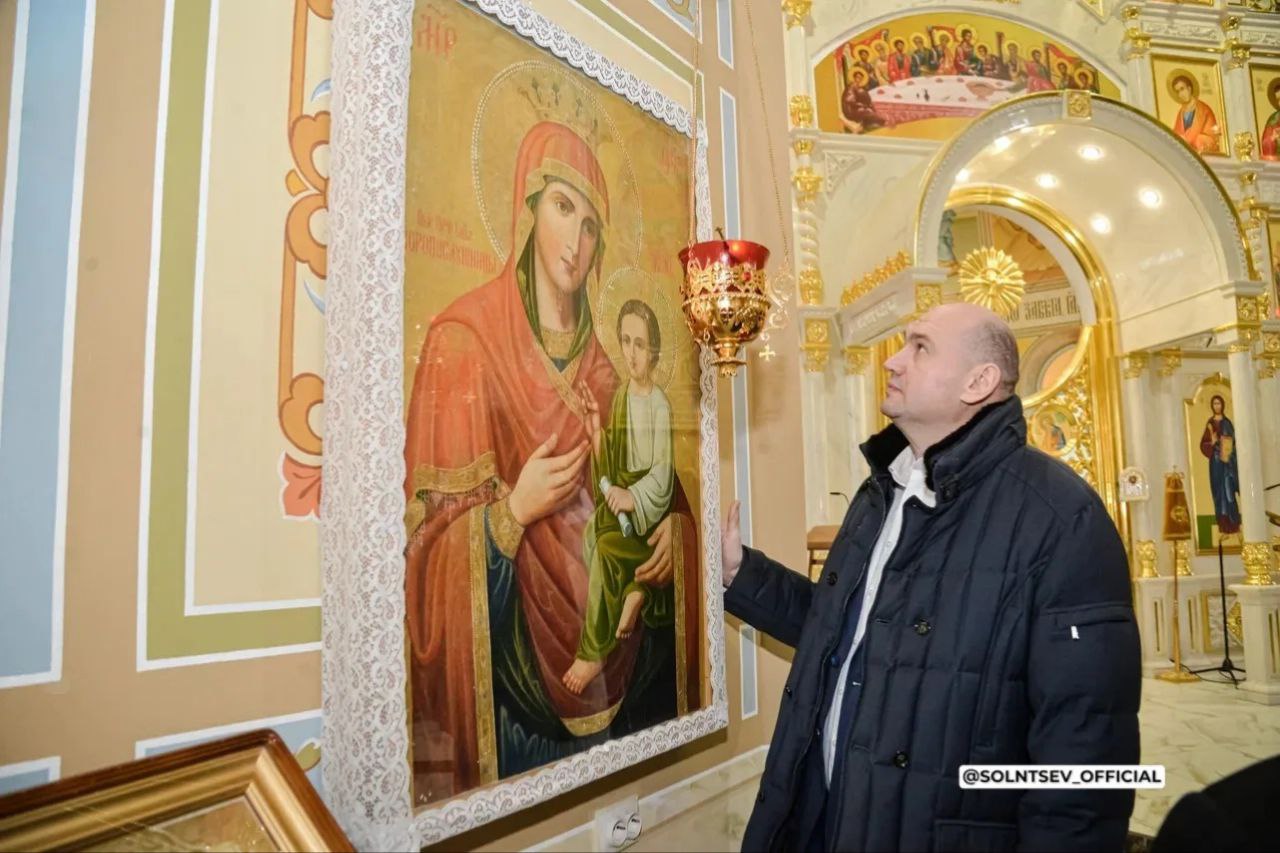 Роспись Свято-Троицкого кафедрального собора в Бузулуке близится к завершению Роспись Свято-Троицкого кафедрального собора в Бузулуке близится к завершению