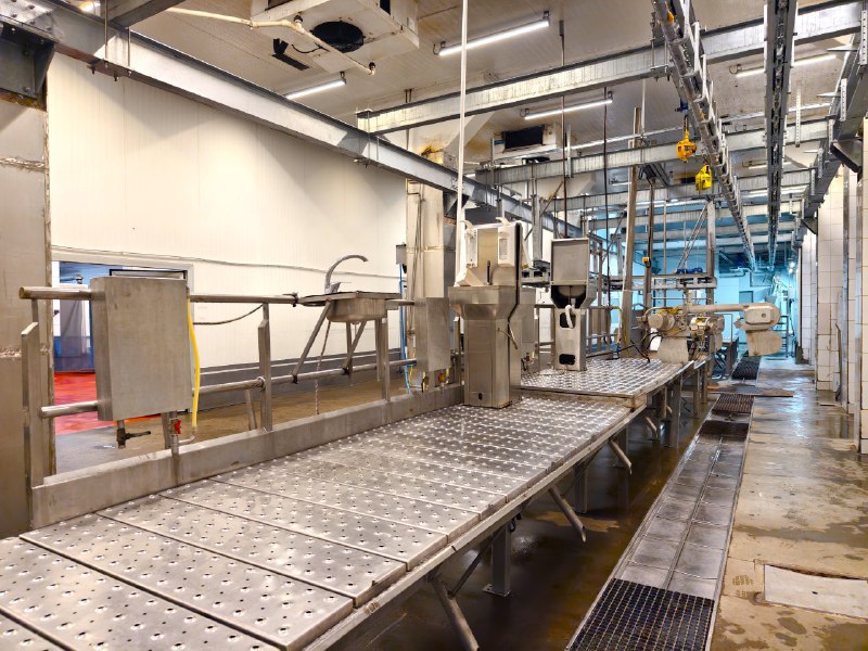 Оренбургские инженеры создали первую отечественную линию по убою свиней для одного из крупнейших мясоперерабатывающих заводов страны Оренбургские инженеры создали первую отечественную линию по убою свиней для одного из крупнейших мясоперерабатывающих заводов страны