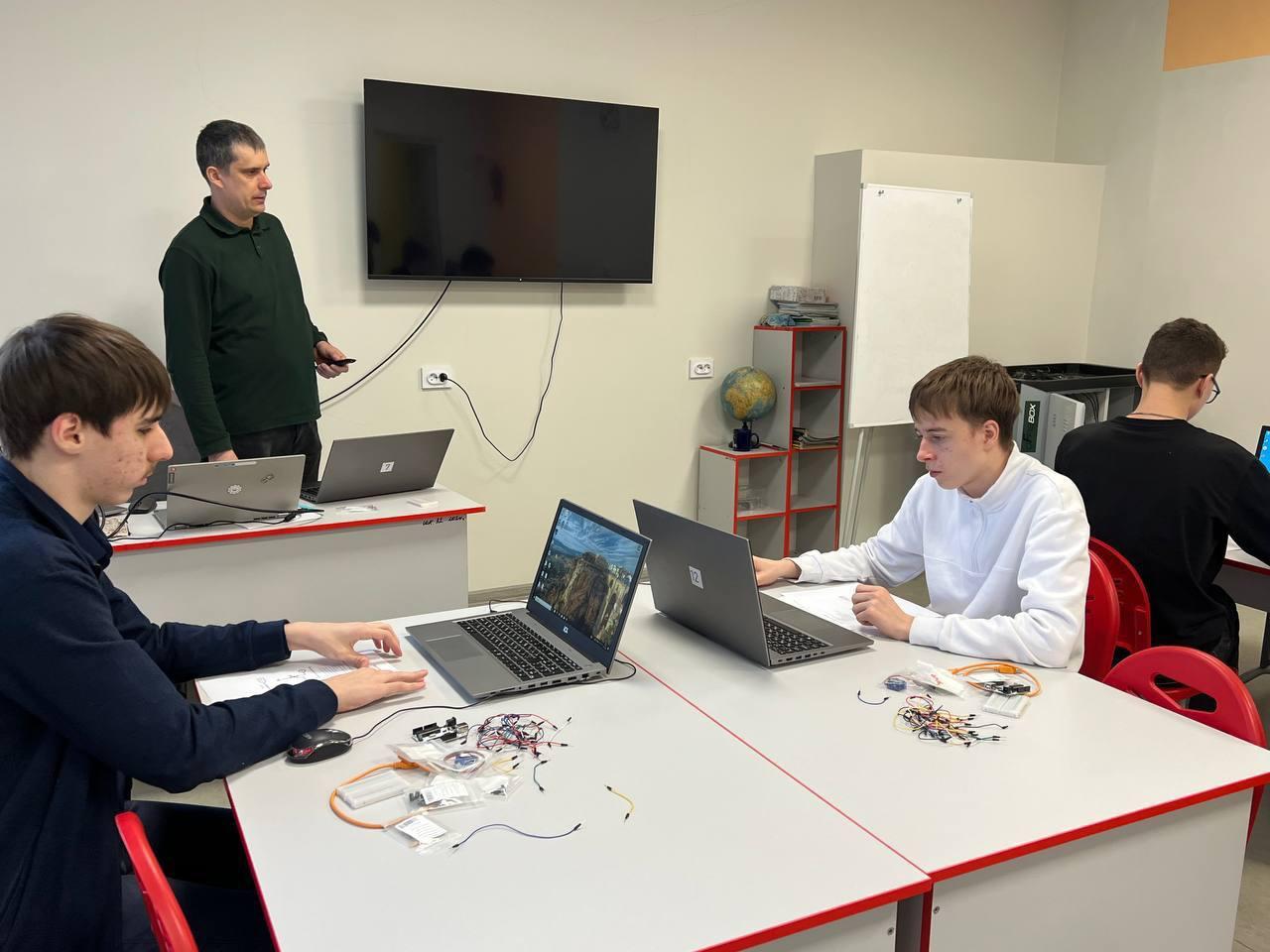 В Орске завершился муниципальный этап интеллектуальной олимпиады Приволжского федерального округа В Орске завершился муниципальный этап интеллектуальной олимпиады Приволжского федерального округа