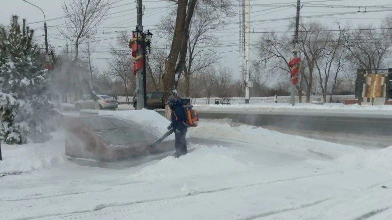 7157 кубометров снега вывезли за минувшие выходные с улиц Оренбурга 7157 кубометров снега вывезли за минувшие выходные с улиц Оренбурга