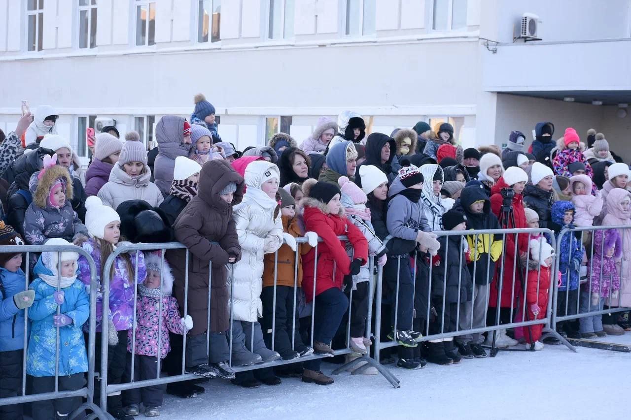 Поезд Деда Мороза прибыл в Оренбург Поезд Деда Мороза прибыл в Оренбург