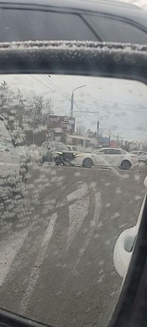 «Очередная авария на проспекте Победы Оренбурга в районе ПО «Стрела»