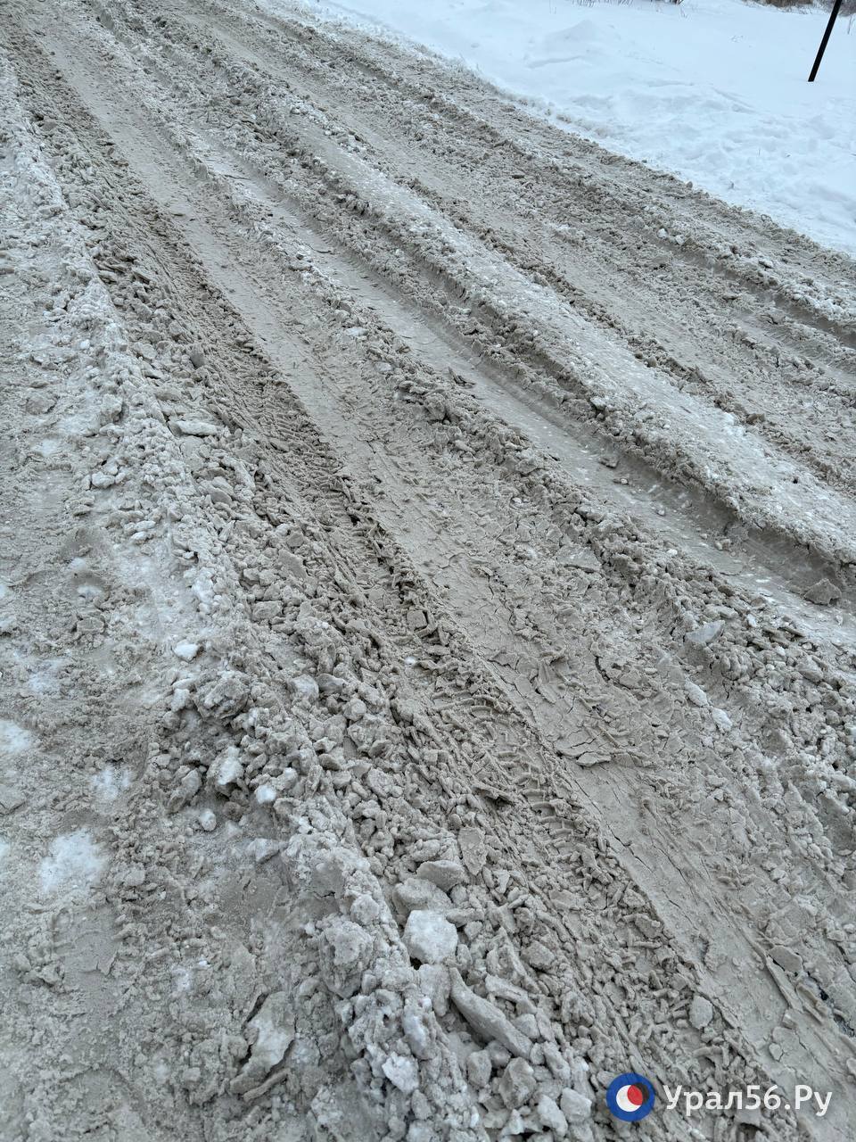 К концу ноября здесь было «море», а теперь сугробы К концу ноября здесь было «море», а теперь сугробы