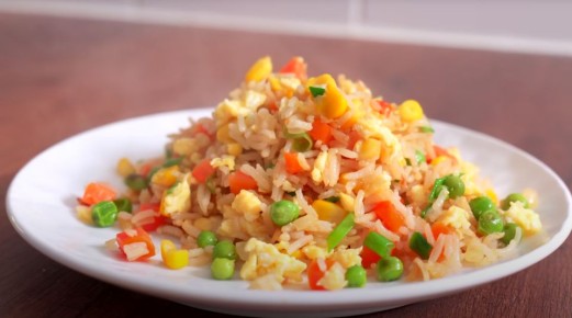 Рис по-китайски: вкусное и простое блюдо для каждого дня
