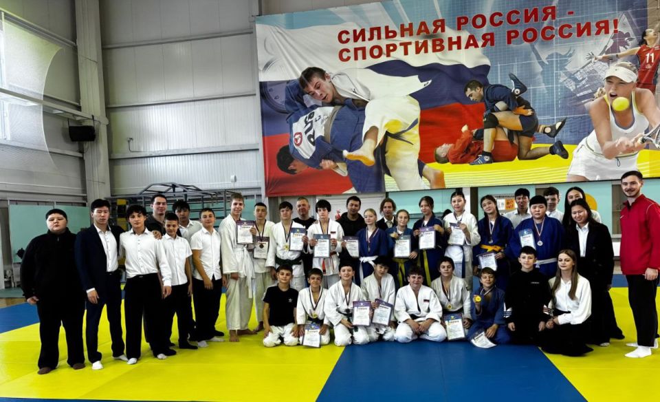 Орские спортивные школы завершают год на высокой ноте