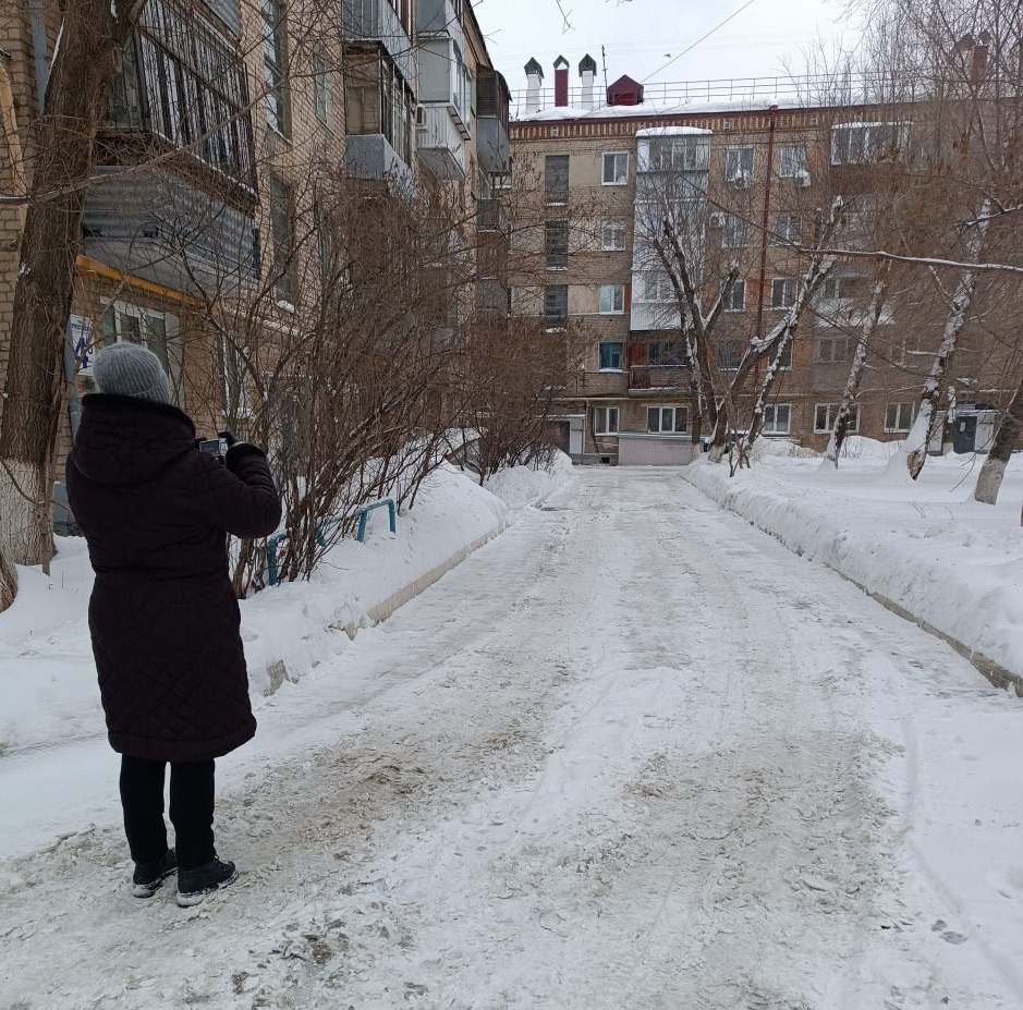 Специалисты ГЖИ Оренбургской области проводят проверки качества уборки снега на придомовых территориях многоквартирных домов