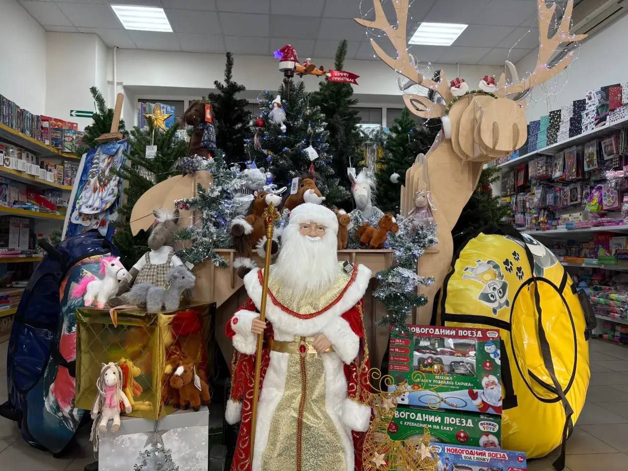 В Советском районе завершился смотр-конкурс на лучшее новогоднее оформление В Советском районе завершился смотр-конкурс на лучшее новогоднее оформление