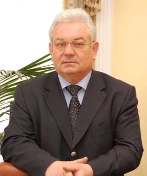 Сегодня, 2 января, свой день рождения отмечает Почетный гражданин города Оренбурга Виктор Тонких