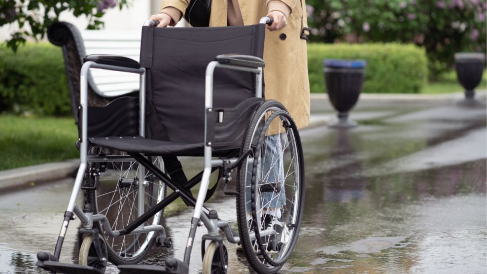 Суд не может обязать жильцов выделять парковку для инвалидов